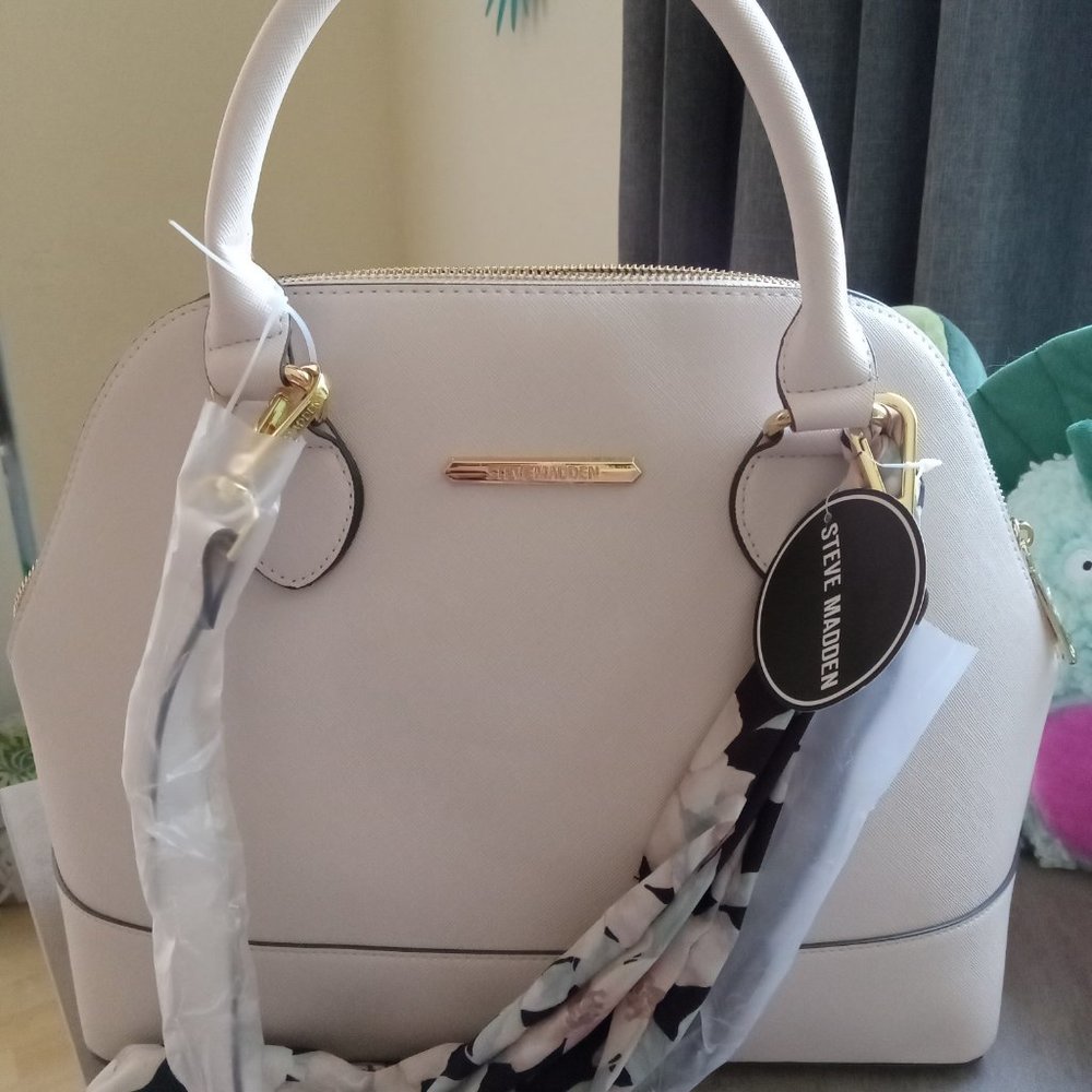 New Large Steve Madden BRELLI Satchel Handbag Purse Tote Pink NWT and Scarf